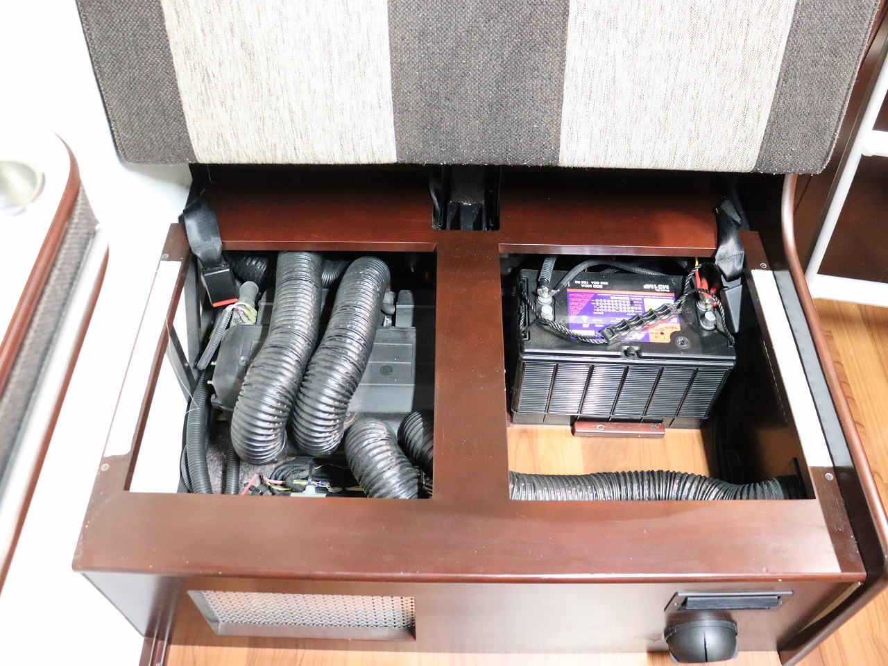 キャンピングカー キャブコン ｶﾑﾛｰﾄﾞ ﾅｯﾂRV ﾐﾗｰｼﾞｭX 4WD　FF