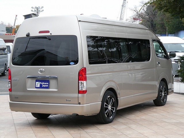 キャンピングカー バンコン ﾊｲｴｰｽ ﾚｸﾋﾞｨ ｲｽﾞﾑ 4WD