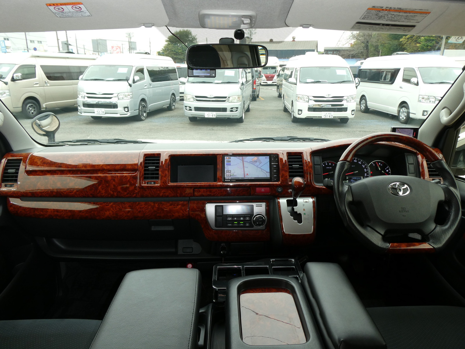 キャンピングカー バンコン ﾊｲｴｰｽ ﾚｸﾋﾞｨ ｲｽﾞﾑ 4WD