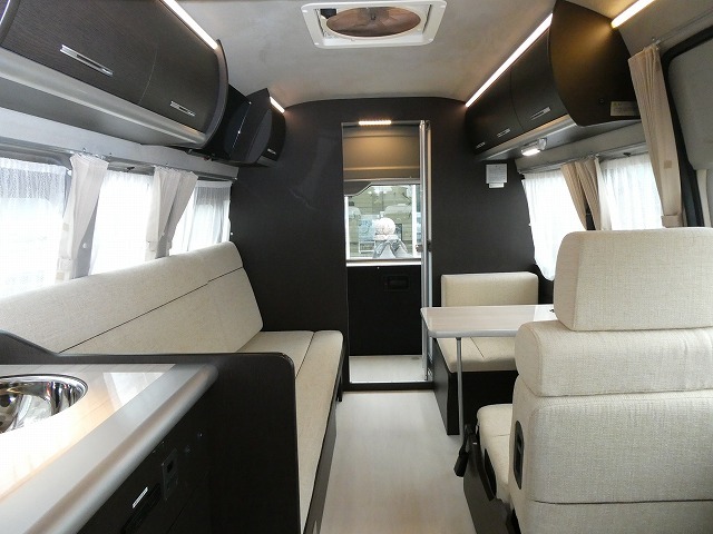 キャンピングカー バンコン ﾊｲｴｰｽ ﾚｸﾋﾞｨ ｲｽﾞﾑ 4WD