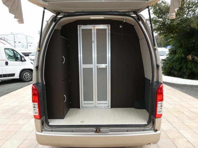 キャンピングカー バンコン ﾊｲｴｰｽ ﾚｸﾋﾞｨ ｲｽﾞﾑ 4WD