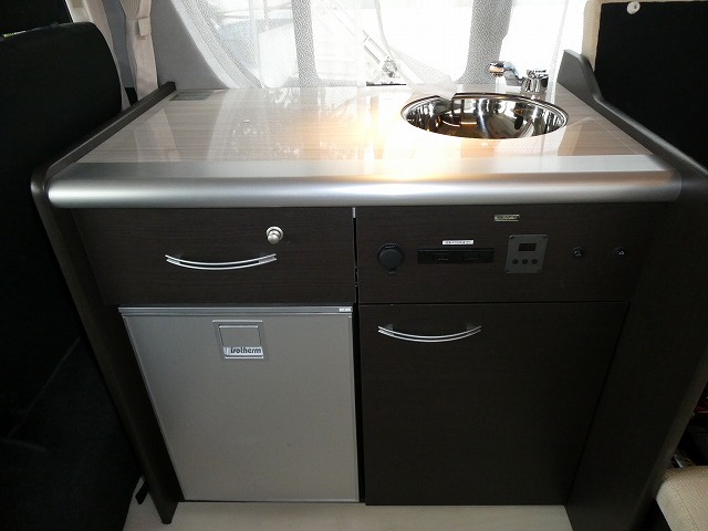 キャンピングカー バンコン ﾊｲｴｰｽ ﾚｸﾋﾞｨ ｲｽﾞﾑ 4WD