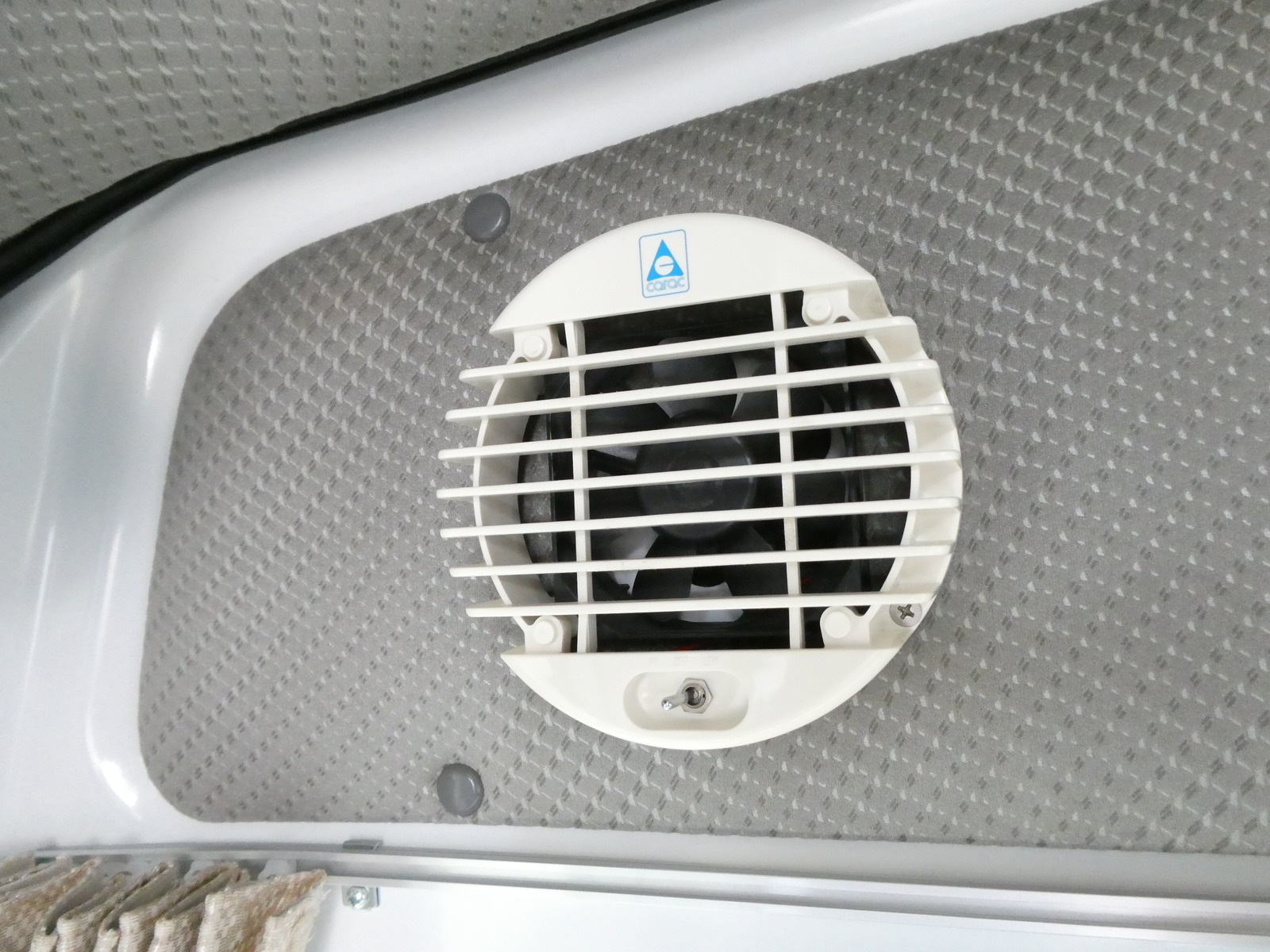 キャンピングカー バンコン ﾋﾞｰｸﾙ製　ﾃﾞｭｵ　FF　ｿｰﾗｰﾊﾟﾈﾙ　冷蔵庫