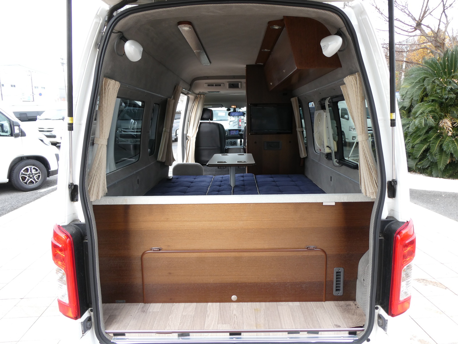 キャンピングカー バンコン ﾋﾞｰｸﾙ製　ﾃﾞｭｵ　FF　ｿｰﾗｰﾊﾟﾈﾙ　冷蔵庫