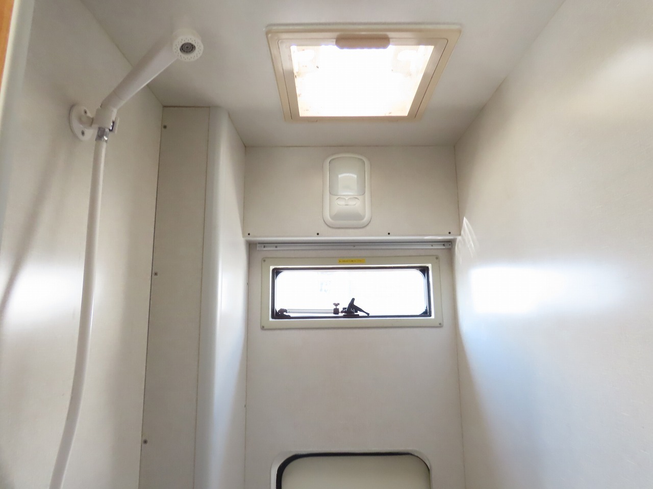 キャンピングカー キャブコン ｶﾑﾛｰﾄﾞ ﾊﾞﾝﾃｯｸ製　ｼﾞﾙ520