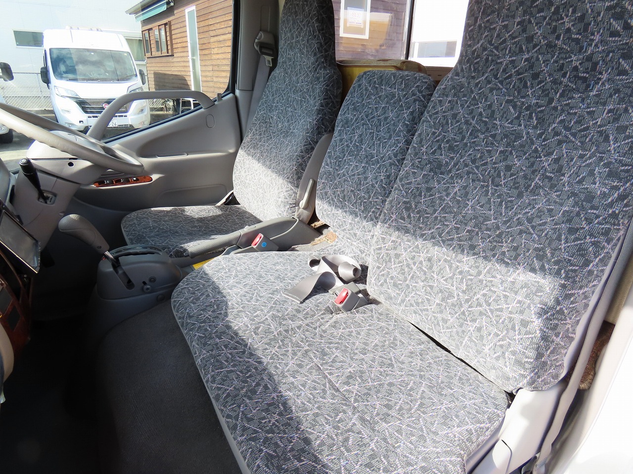 キャンピングカー キャブコン ｶﾑﾛｰﾄﾞ ﾊﾞﾝﾃｯｸ製　ｼﾞﾙ520