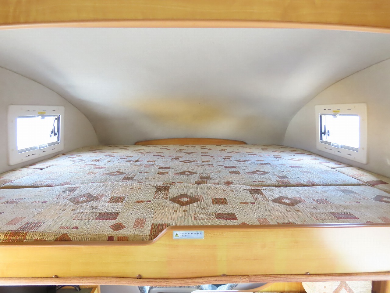 キャンピングカー キャブコン ｶﾑﾛｰﾄﾞ ﾊﾞﾝﾃｯｸ製　ｼﾞﾙ520