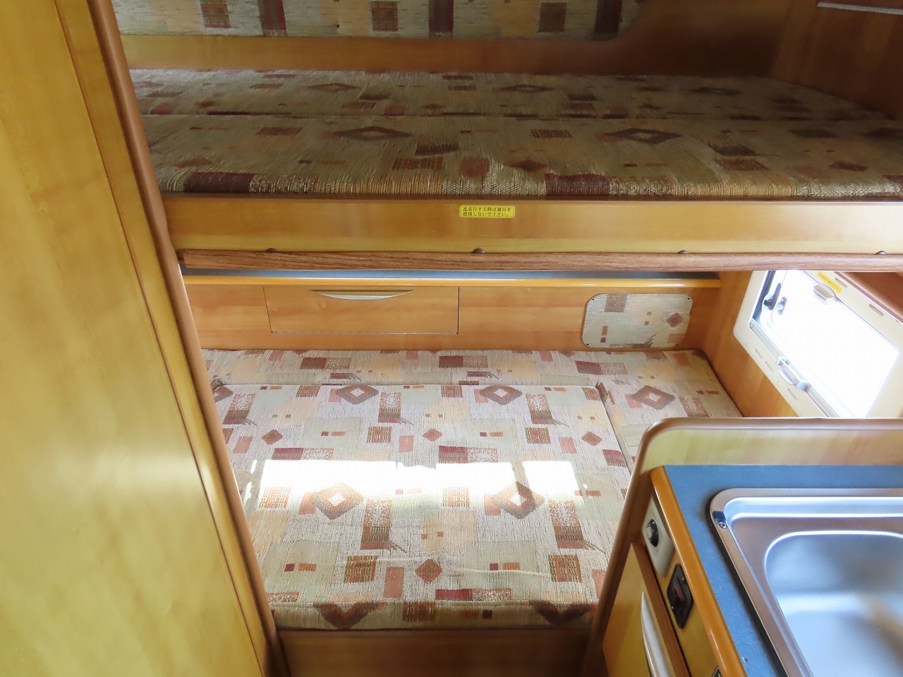 キャンピングカー キャブコン ｶﾑﾛｰﾄﾞ ﾊﾞﾝﾃｯｸ製　ｼﾞﾙ520