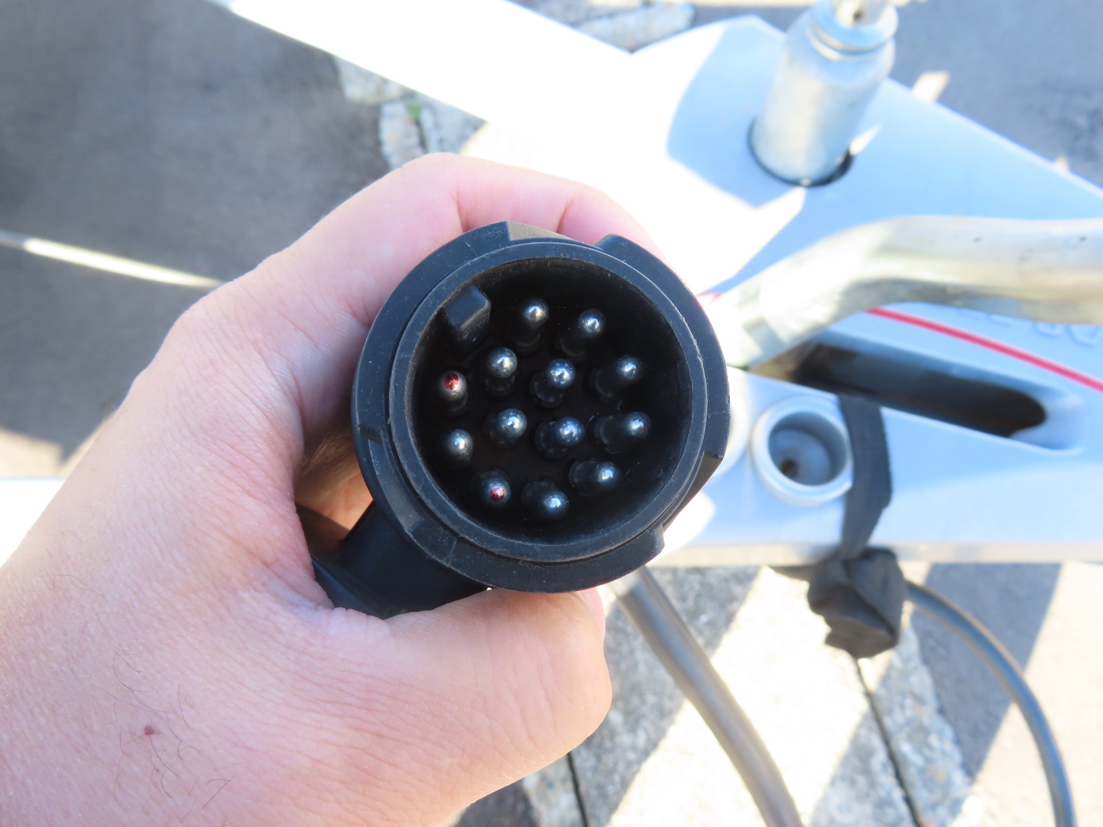 キャンピングカー トレーラー ｱﾄﾞﾘｱｱﾋﾞﾊﾞ400PS 家庭用ｴｱｺﾝ FFﾋｰﾀｰ