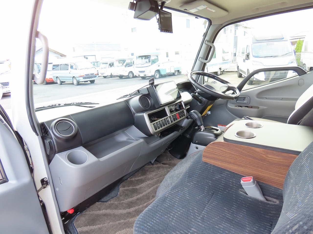 キャンピングカー キャブコン ｶﾑﾛｰﾄﾞ ﾊﾞﾝﾃｯｸ ｼﾞﾙ520 4WD