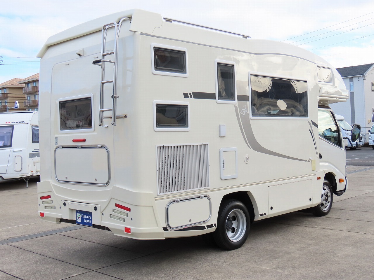 キャンピングカー キャブコン ｶﾑﾛｰﾄﾞ ﾊﾞﾝﾃｯｸ ｼﾞﾙ520 4WD