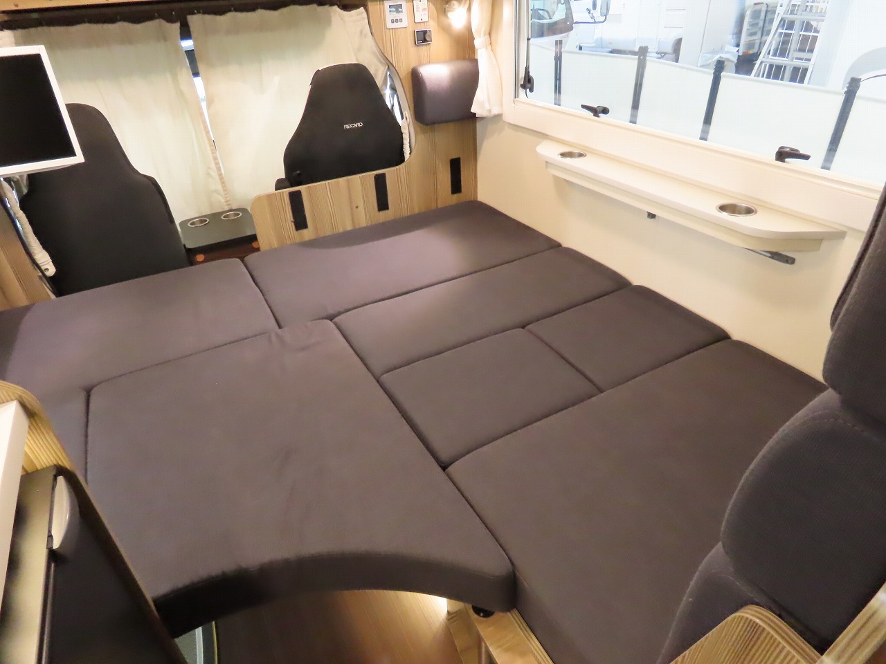 キャンピングカー キャブコン ｶﾑﾛｰﾄﾞ ﾊﾞﾝﾃｯｸ ｼﾞﾙ520 4WD