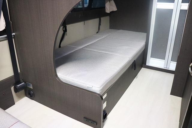 キャンピングカー バンコン ﾊｲｴｰｽ ﾚｸﾋﾞｨ ﾌｧｲﾌﾞｽﾀｰ 4WD