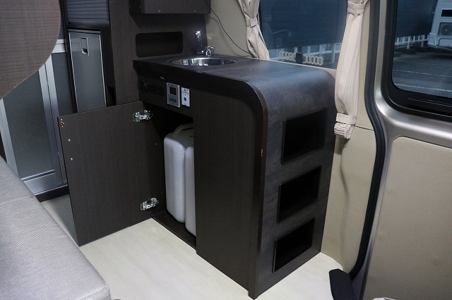 キャンピングカー バンコン ﾊｲｴｰｽ ﾚｸﾋﾞｨ ﾌｧｲﾌﾞｽﾀｰ 4WD