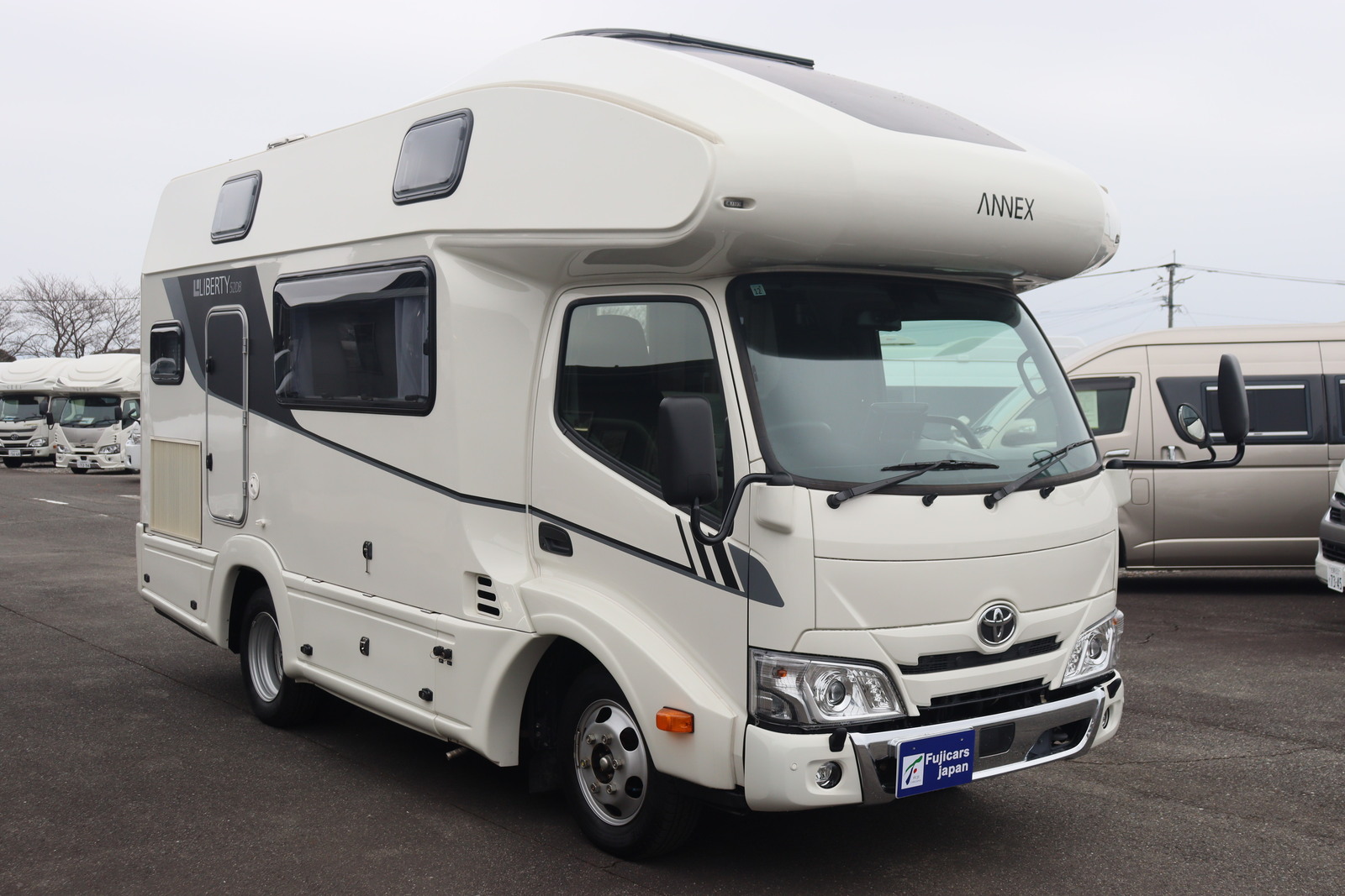 キャンピングカー キャブコン ｶﾑﾛｰﾄﾞ ｱﾈｯｸｽ ﾘﾊﾞﾃｨ52DB