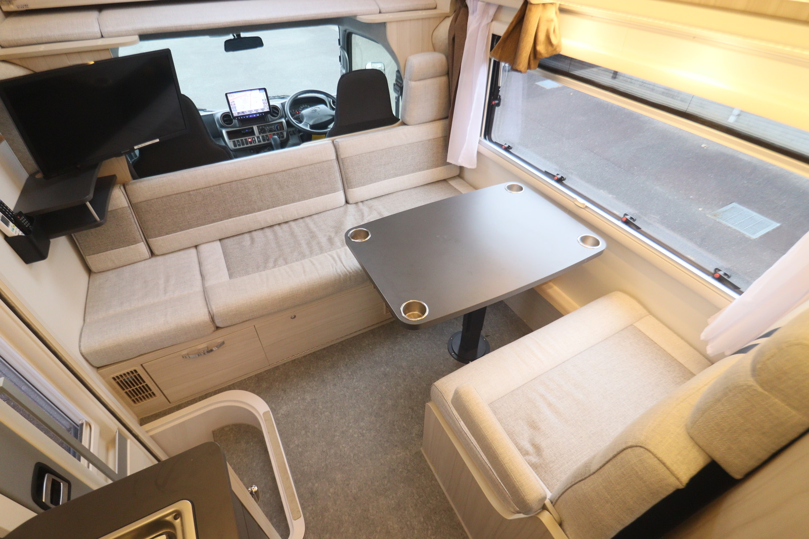 キャンピングカー キャブコン ｶﾑﾛｰﾄﾞ ｱﾈｯｸｽ ﾘﾊﾞﾃｨ52DB