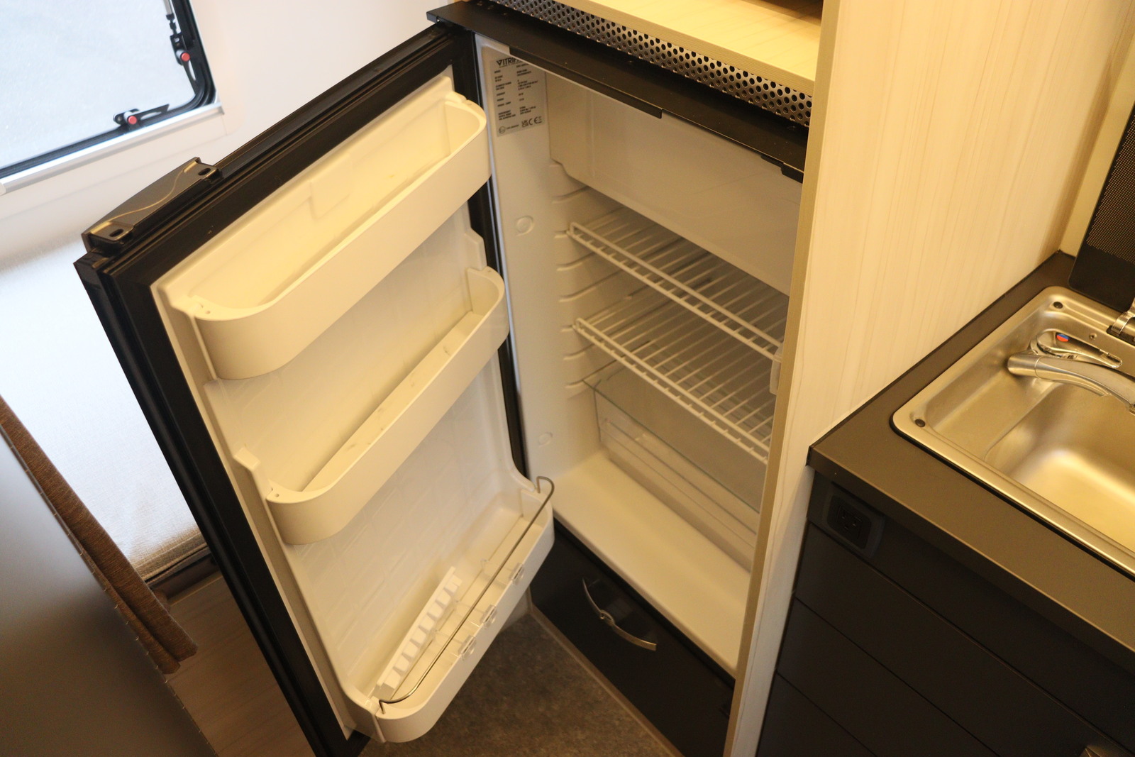 キャンピングカー キャブコン ｶﾑﾛｰﾄﾞ ｱﾈｯｸｽ ﾘﾊﾞﾃｨ52DB