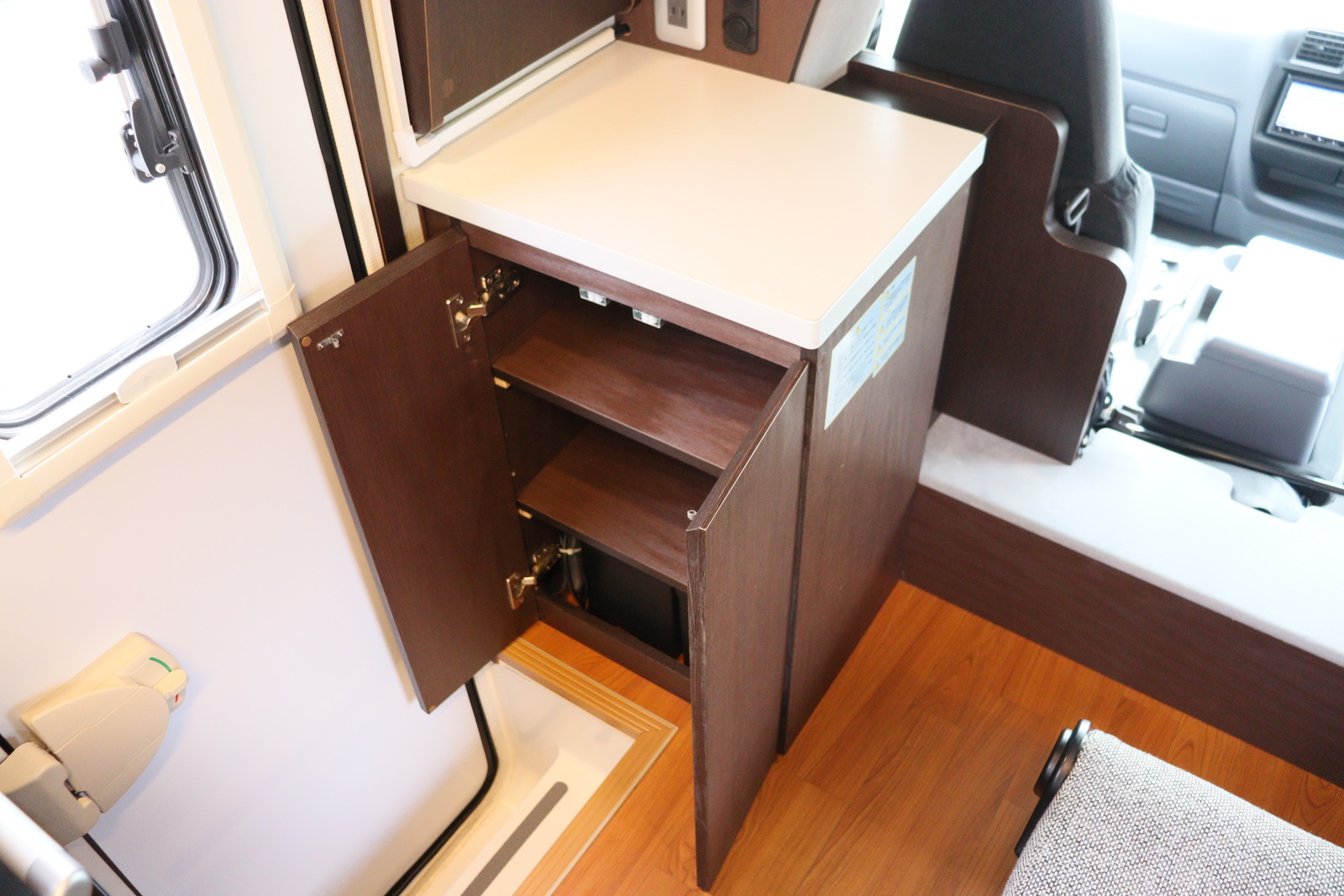 キャンピングカー キャブコン ﾎﾞﾝｺﾞ AtoZ ｱﾚﾝ30 12Vｸｰﾗｰ