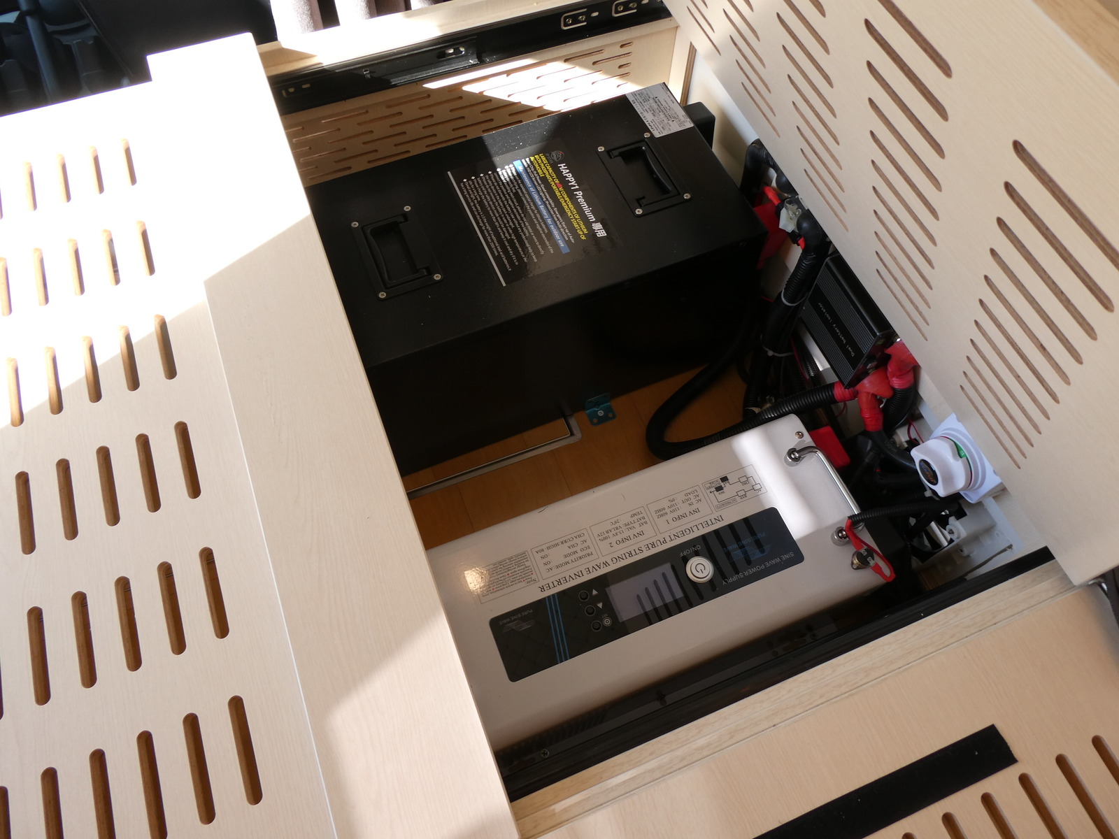 キャンピングカー 軽キャンパー JPｽﾀｰ ﾊｯﾋﾟｰ1+ｼﾃｨ 4WD　DCｸｰﾗｰ