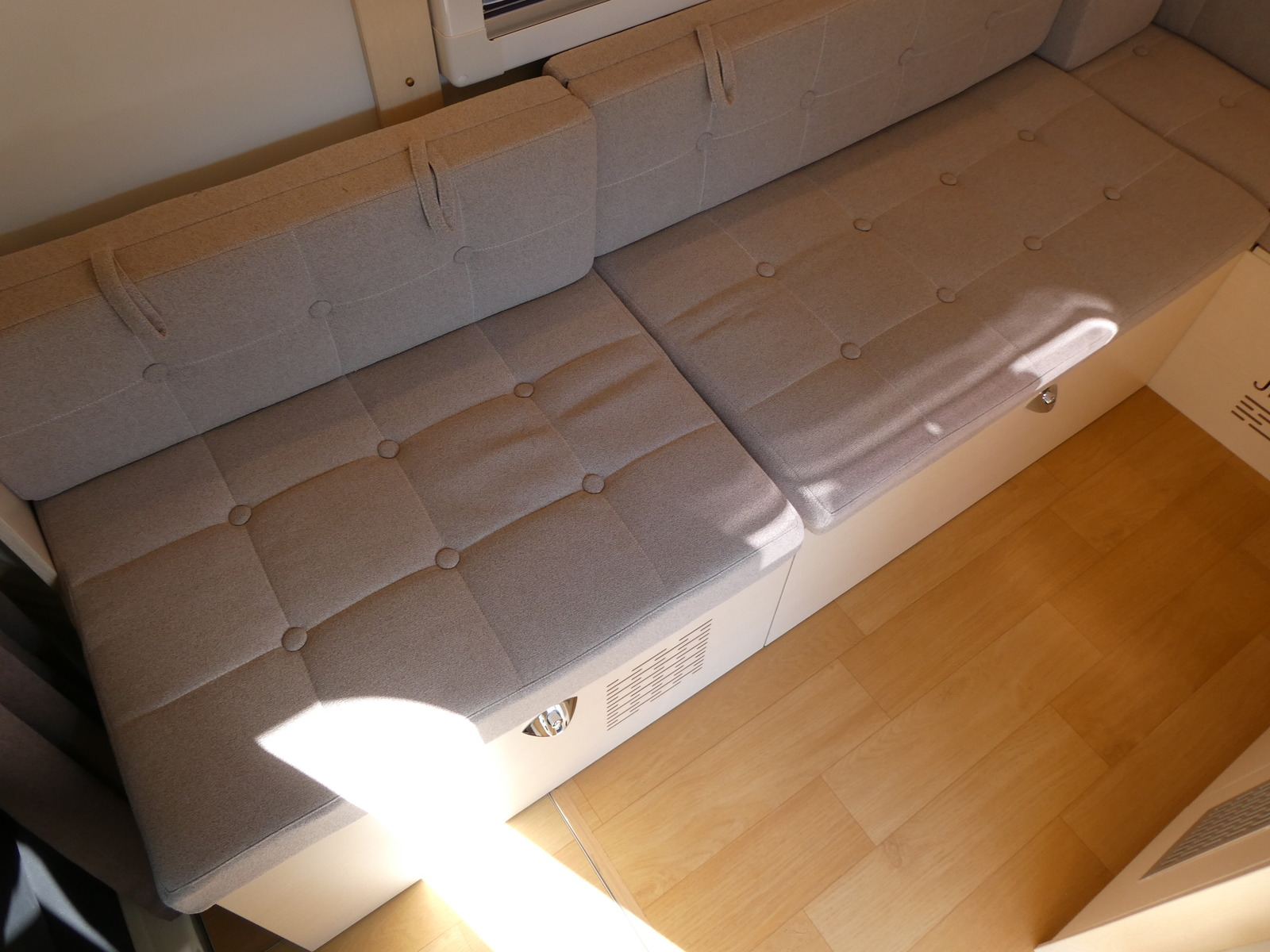 キャンピングカー 軽キャンパー JPｽﾀｰ ﾊｯﾋﾟｰ1+ｼﾃｨ 4WD　DCｸｰﾗｰ