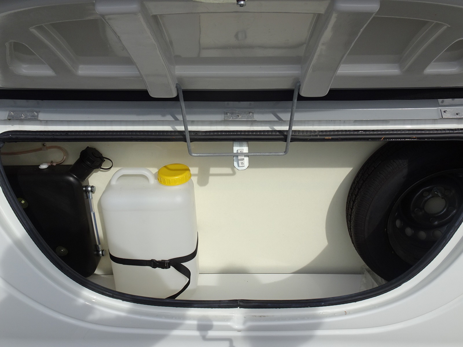 キャンピングカー トレーラー ｴｰｽｷｬﾗﾊﾞﾝ ｴｰｽ330DL FFﾋｰﾀｰ 窓AC