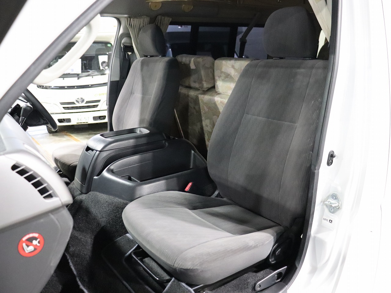 キャンピングカー バンコン ﾊｲｴｰｽ ｱﾙﾍﾟｼﾞｵ ﾘﾗｯｸｽ 4WD　FF