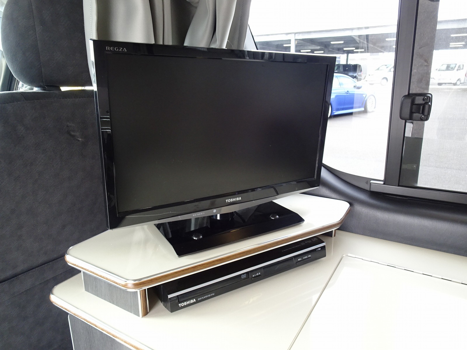 キャンピングカー バンコン ﾊｲｴｰｽ かｰいんて高橋 ﾘﾗｯｸｽﾜｺﾞﾝ 4WD