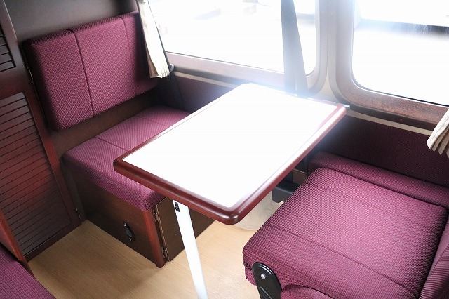 キャンピングカー バンコン ﾊｲｴｰｽ OMC 銀河 4WD　家庭用ｴｱｺﾝ