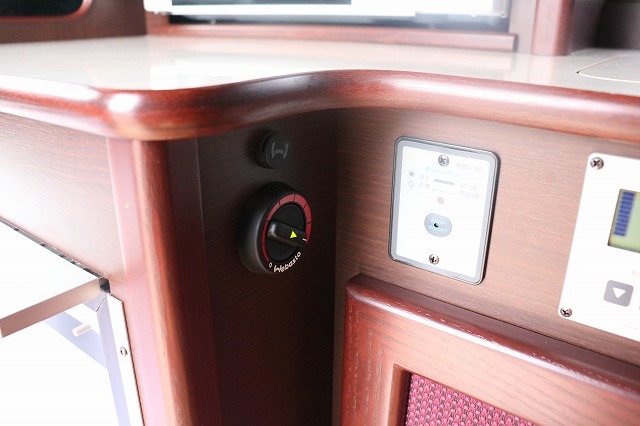 キャンピングカー バンコン ﾊｲｴｰｽ OMC 銀河 4WD　家庭用ｴｱｺﾝ