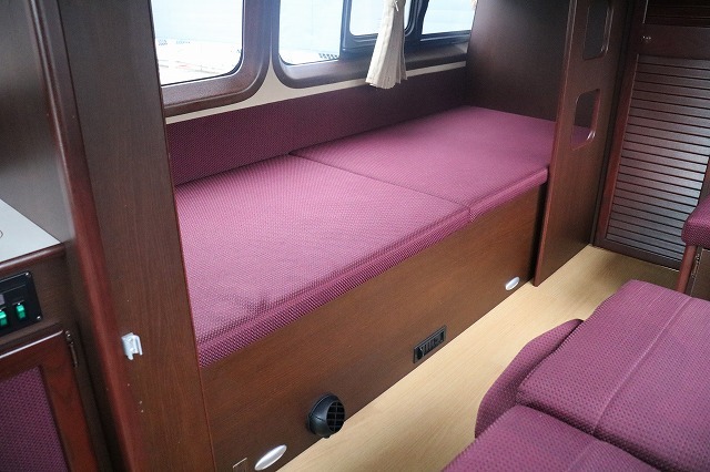 キャンピングカー バンコン ﾊｲｴｰｽ OMC 銀河 4WD　家庭用ｴｱｺﾝ