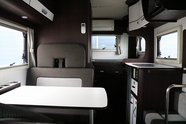 キャンピングカー キャブコン ｶﾑﾛｰﾄﾞﾅｯﾂRVｸﾚｱ5.3Xｴﾎﾞﾘｭｰｼｮﾝ4WD