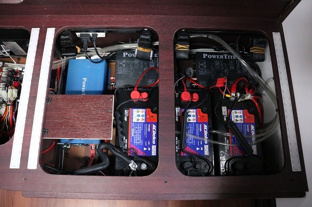 キャンピングカー キャブコン ｶﾑﾛｰﾄﾞﾅｯﾂRVｸﾚｱ5.3Xｴﾎﾞﾘｭｰｼｮﾝ4WD