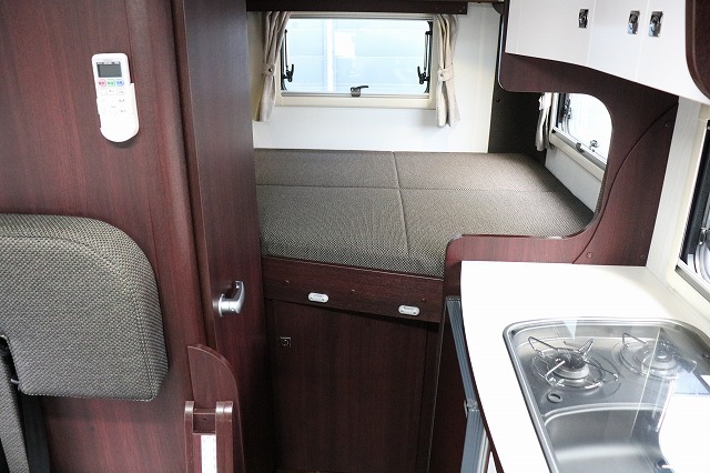 キャンピングカー キャブコン ｶﾑﾛｰﾄﾞﾅｯﾂRVｸﾚｱ5.3Xｴﾎﾞﾘｭｰｼｮﾝ4WD