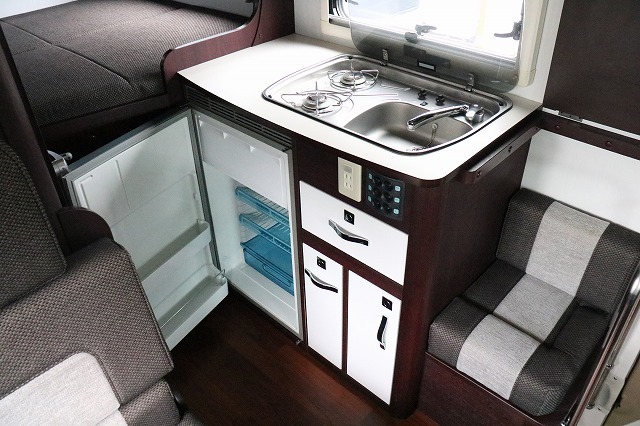 キャンピングカー キャブコン ｶﾑﾛｰﾄﾞﾅｯﾂRVｸﾚｱ5.3Xｴﾎﾞﾘｭｰｼｮﾝ4WD