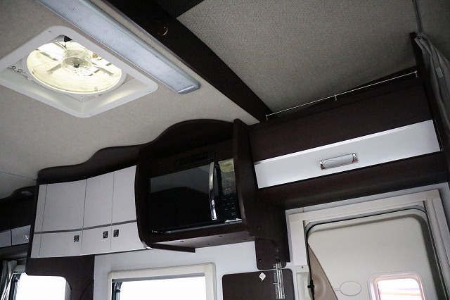 キャンピングカー キャブコン ｶﾑﾛｰﾄﾞﾅｯﾂRVｸﾚｱ5.3Xｴﾎﾞﾘｭｰｼｮﾝ4WD