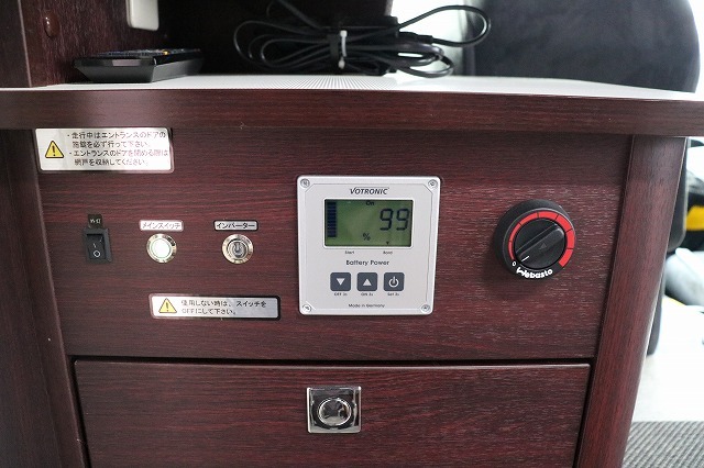 キャンピングカー キャブコン ｶﾑﾛｰﾄﾞﾅｯﾂRVｸﾚｱ5.3Xｴﾎﾞﾘｭｰｼｮﾝ4WD