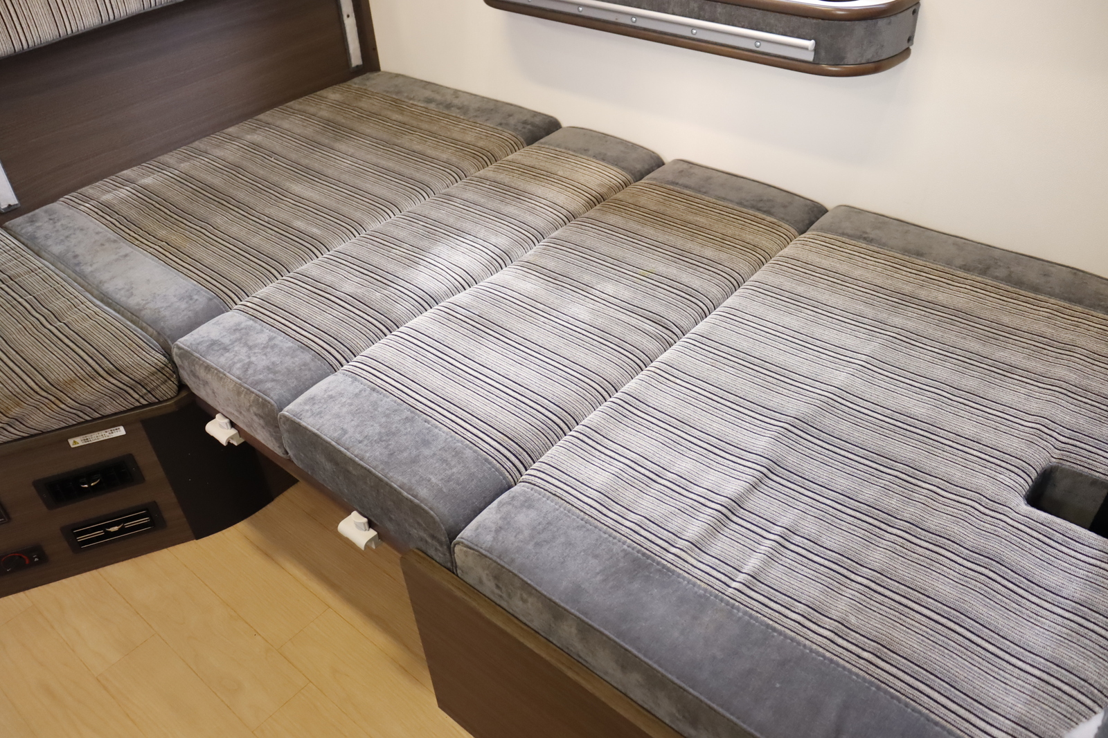 キャンピングカー キャブコン ｶﾑﾛｰﾄﾞ 東和 ｳﾞｫｰﾝｽﾞｨｰﾍﾞﾝ