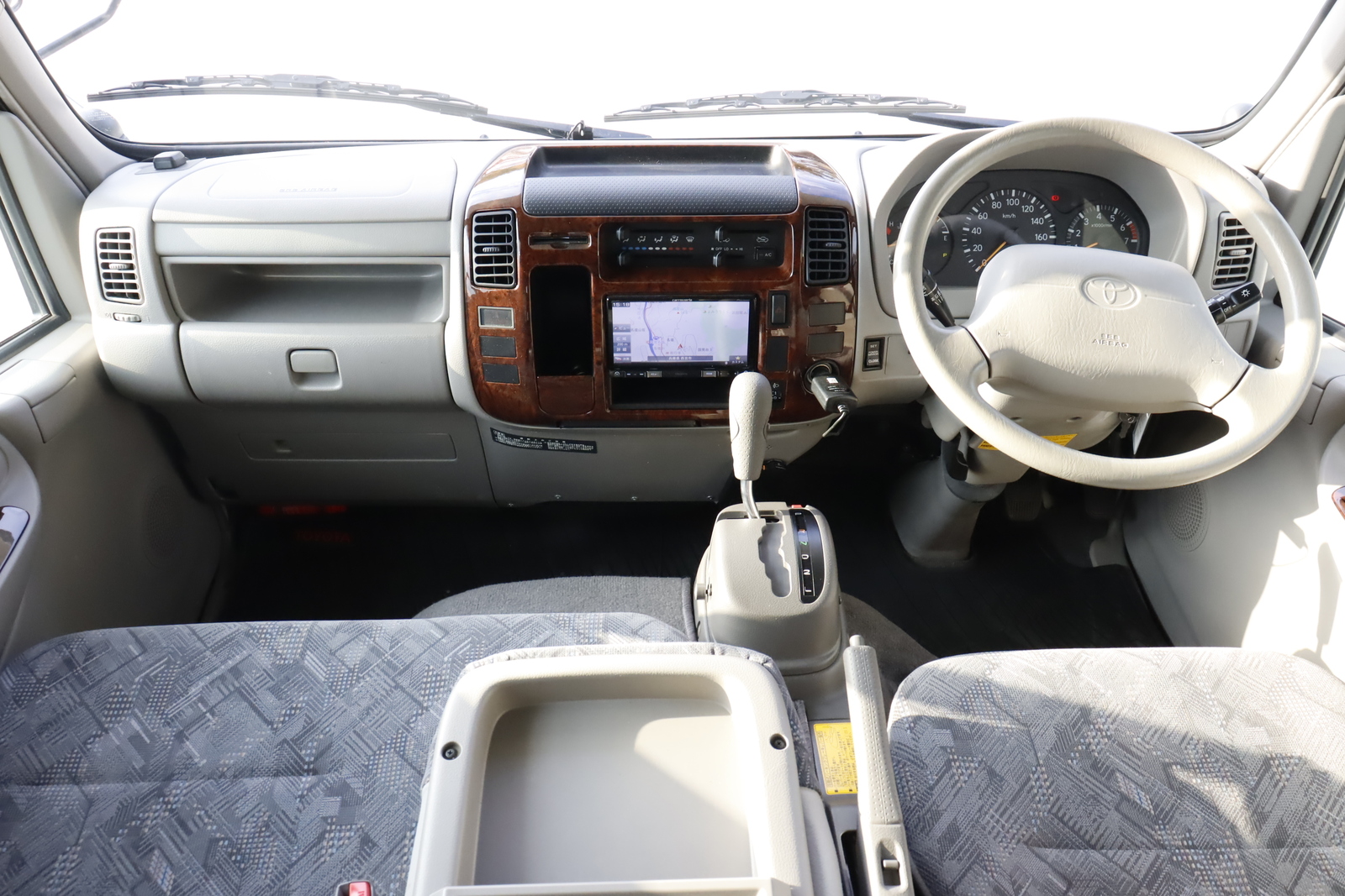 キャンピングカー キャブコン ｶﾑﾛｰﾄﾞ 東和 ｳﾞｫｰﾝｽﾞｨｰﾍﾞﾝ