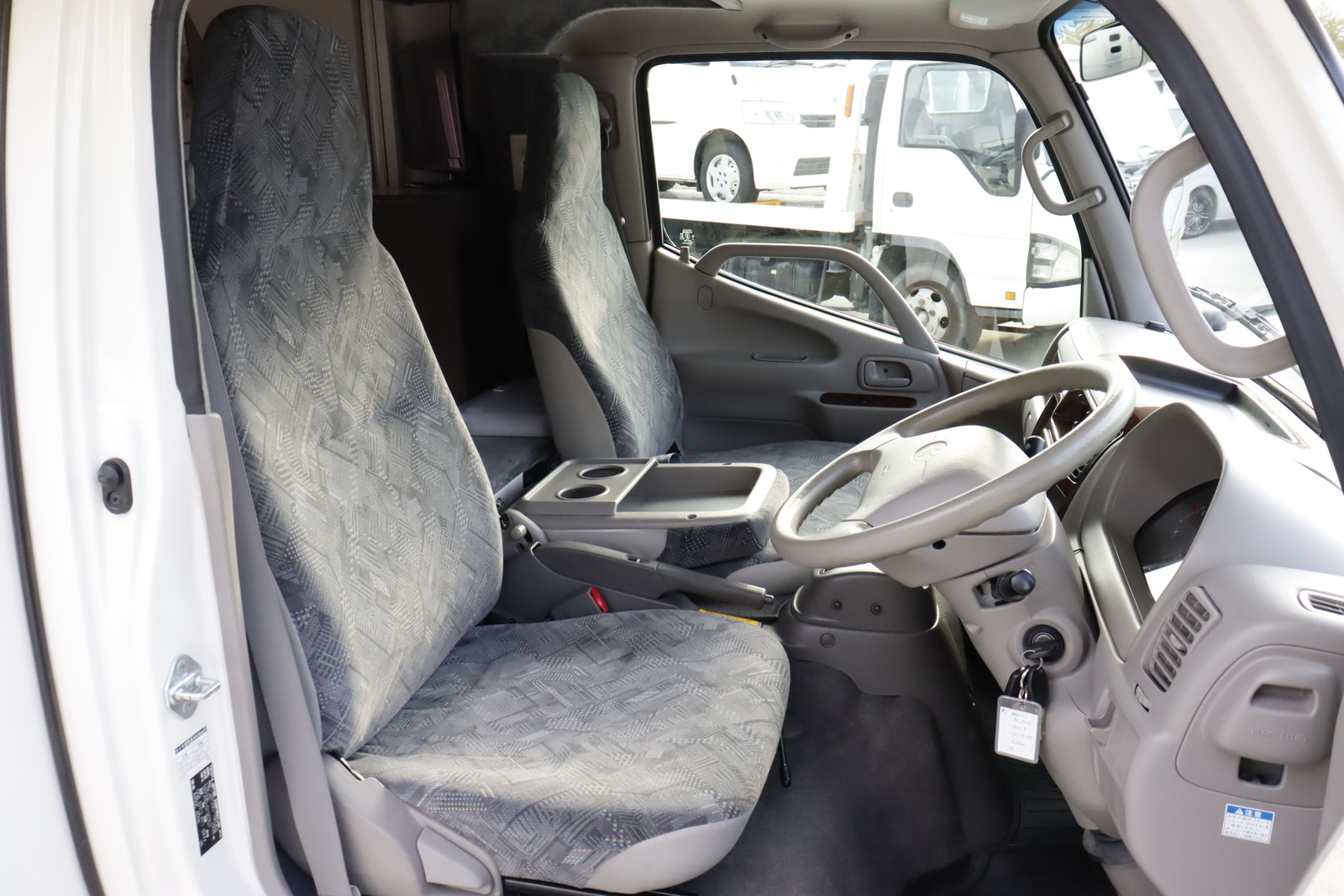 キャンピングカー キャブコン ｶﾑﾛｰﾄﾞ 東和 ｳﾞｫｰﾝｽﾞｨｰﾍﾞﾝ