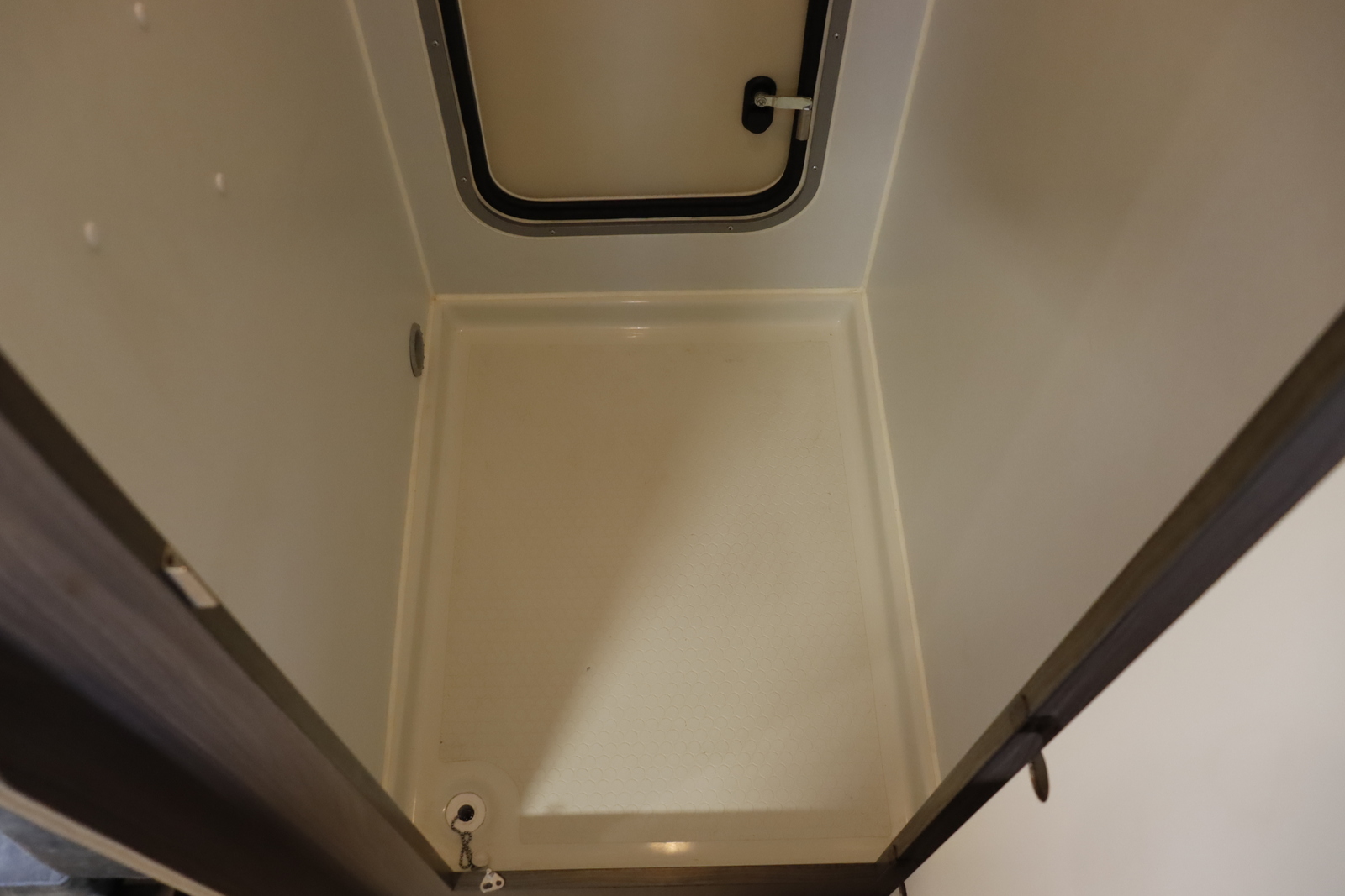 キャンピングカー キャブコン ｶﾑﾛｰﾄﾞ 東和 ｳﾞｫｰﾝｽﾞｨｰﾍﾞﾝ