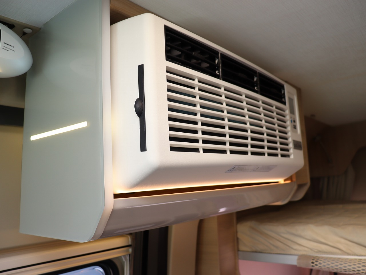 キャンピングカー バンコン ﾃﾞｭｶﾄ ﾛｰﾗｰﾁｰﾑ ﾘﾋﾞﾝｸﾞｽﾄｰﾝKJ 9AT