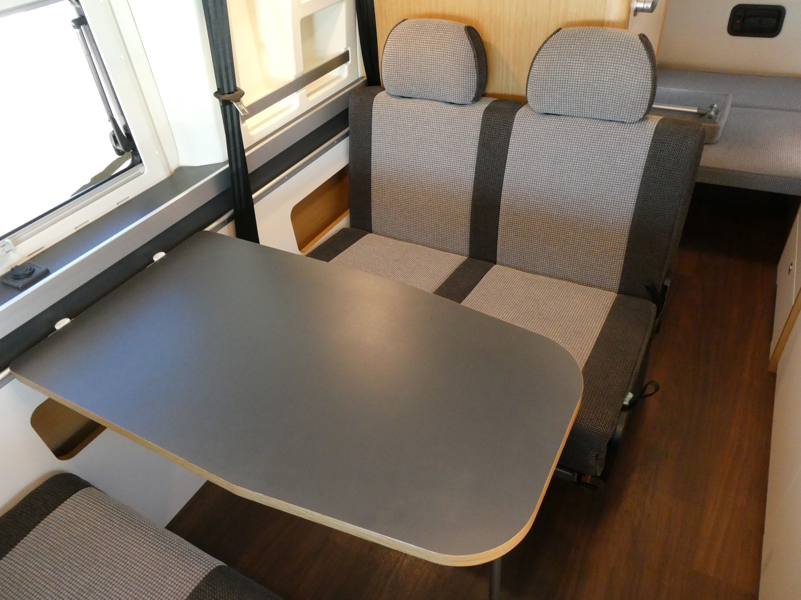 キャンピングカー バンコン ﾄｲﾌｧｸﾄﾘｰGTｸﾞﾗﾝﾃﾞ 家ｴｱｺﾝ FF暖房4WD