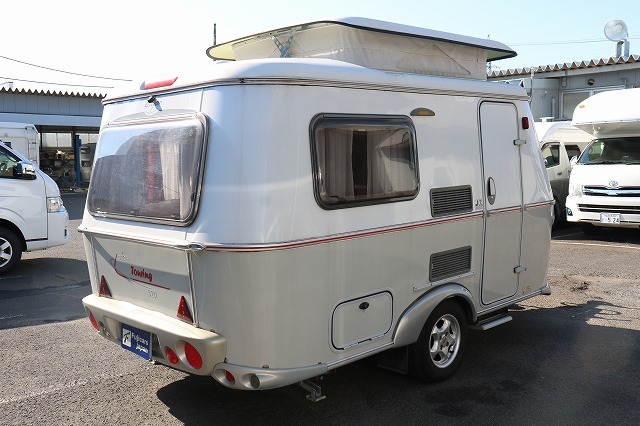 キャンピングカー トレーラー ﾊｲﾏｰ ｴﾘﾊﾞﾂｰﾘﾝｸﾞ320GT　けん引免許不要