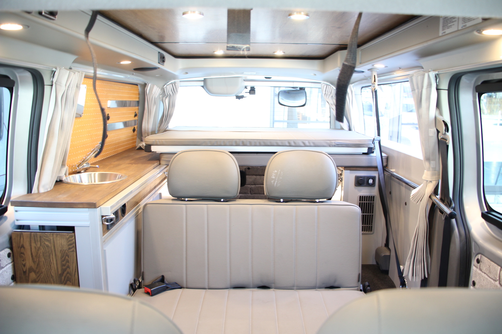 キャンピングカー バンコン ｷｬﾗﾊﾞﾝ ｱﾈｯｸｽ ﾘｭｳ350 4WD