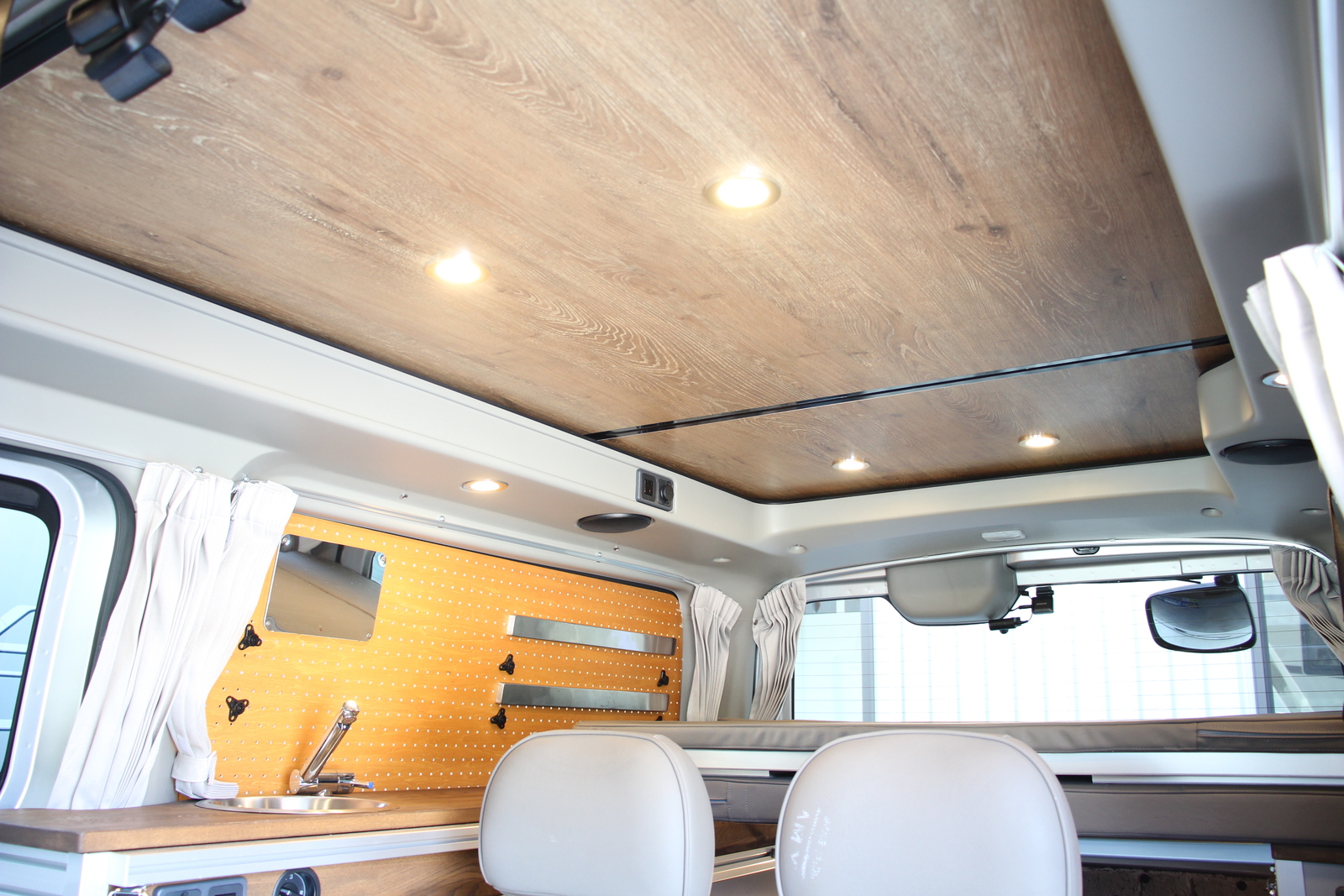 キャンピングカー バンコン ｷｬﾗﾊﾞﾝ ｱﾈｯｸｽ ﾘｭｳ350 4WD