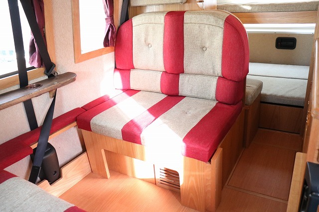 キャンピングカー バンコン ﾊｲｴｰｽ ｶﾄｰﾓｰﾀｰ ZOO 4WD