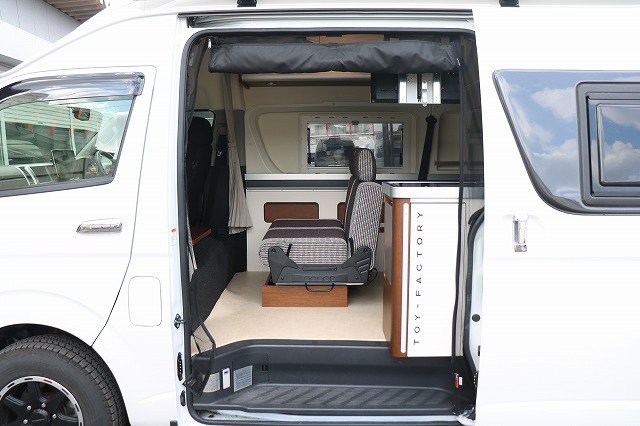 キャンピングカー バンコン ﾊｲｴｰｽ ﾊﾞｰﾃﾞﾝｸﾞﾗﾝﾃﾞ ｱﾙﾀﾓｰﾀﾞ 4WD