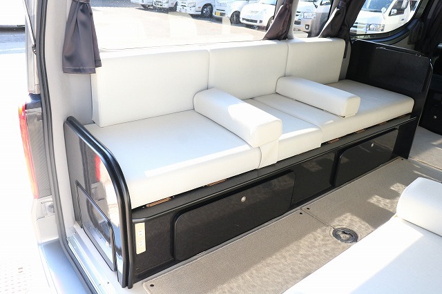 キャンピングカー バンコン NV350ｷｬﾗﾊﾞﾝ　FOCS ｼｴｽﾀ　4WD