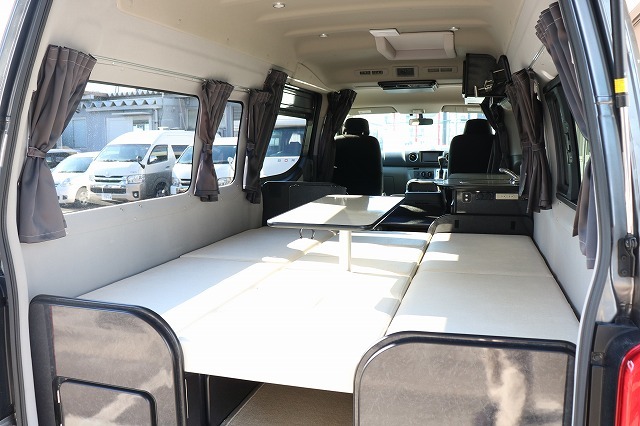 キャンピングカー バンコン NV350ｷｬﾗﾊﾞﾝ　FOCS ｼｴｽﾀ　4WD