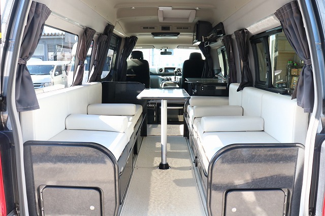 キャンピングカー バンコン NV350ｷｬﾗﾊﾞﾝ　FOCS ｼｴｽﾀ　4WD